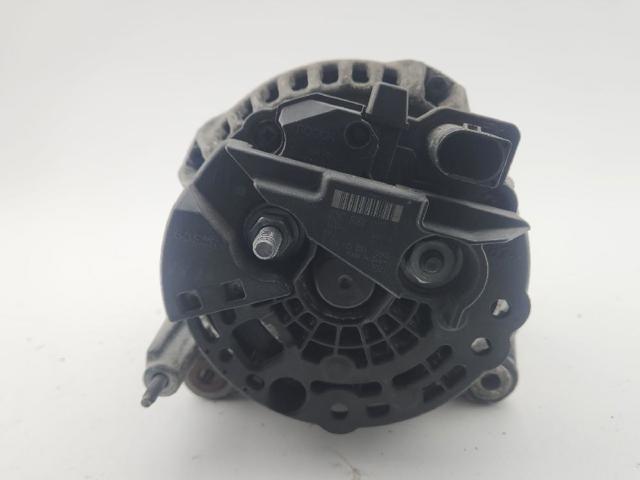 VAG 03C903023A Alternador  en stock Salamanca