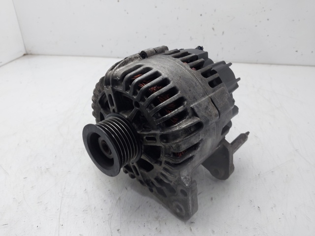 03C903023B VAG Alternador  disponible Vigo