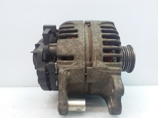 VAG 03C903023D Alternador  comprar en Ponferrada