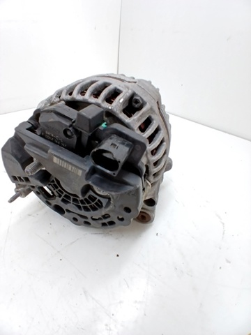 VAG 03C903025F Alternador  disponible Lugo
