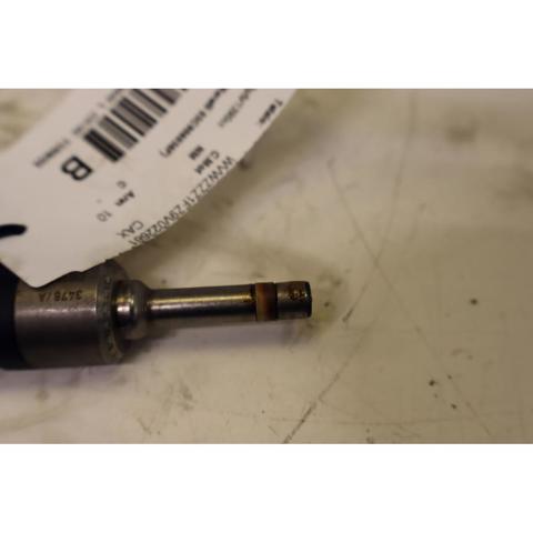 03C906036F Inyector de combustible  disponible Málaga