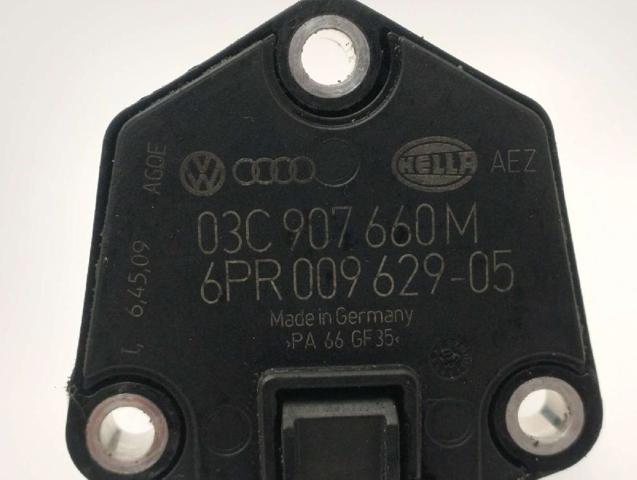 VAG 03C907660M Sensor de nivel de aceite del motor  disponible Valladolid