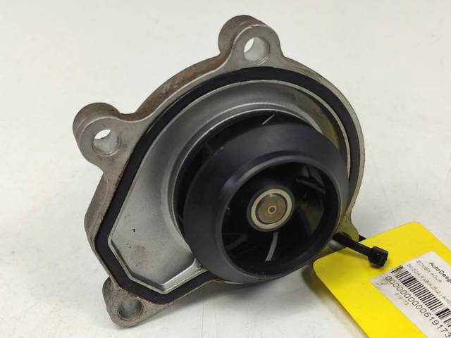 03D121005 VAG Bomba de agua  en stock Gandía