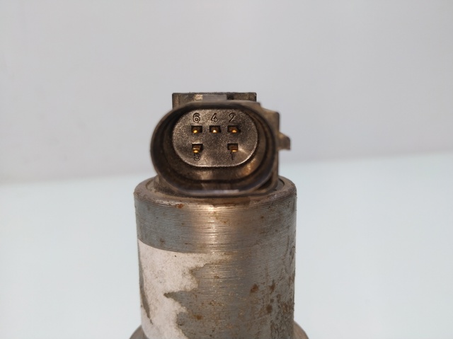 VAG 03D131503B Válvula EGR de recirculación de gases  disponible Lugo