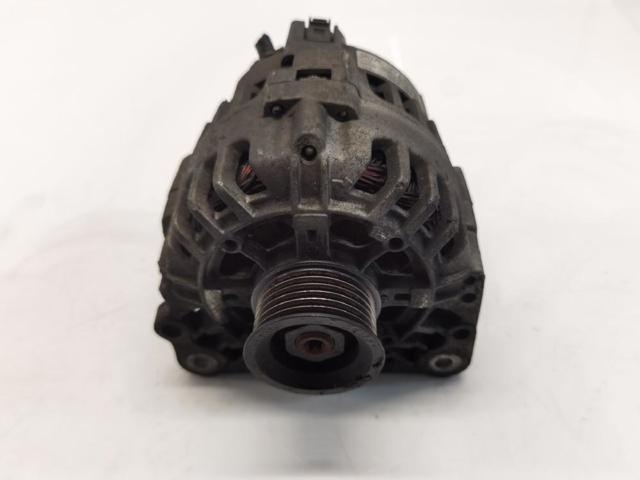VAG 03D903025J Alternador  comprar en Albacete