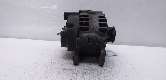 03D903025J Alternador  comprar en Pontevedra