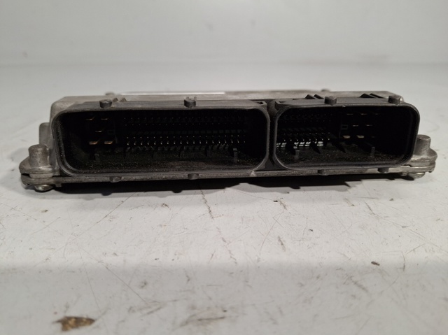 VAG 03E906033 ECU  en stock Terrassa