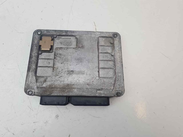 VAG 03E906033D Unidad de control del motor (ECU)  disponible España