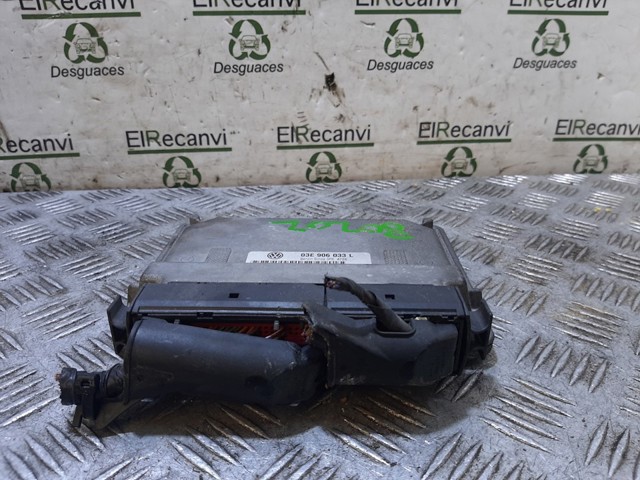 03E906033L VAG Unidad de control del motor (ECU)  comprar en Oviedo