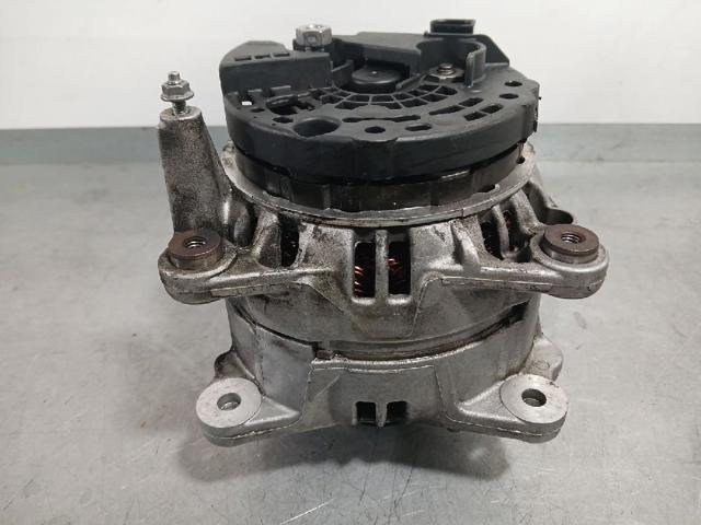 VAG 03F903023D Alternador  en stock Salamanca