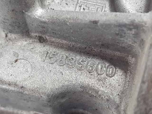Tapa delantera de culata 03G103153E VAG