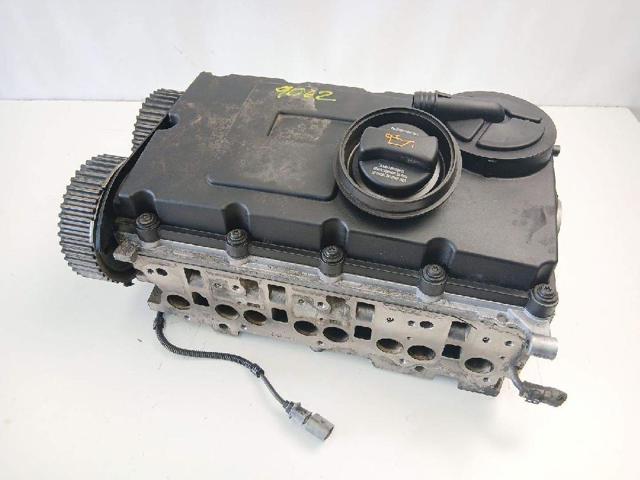 Culata de motor para Audi A4  (8K5)