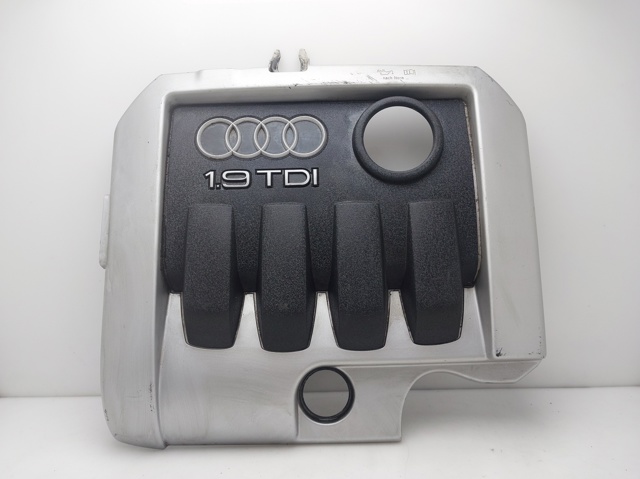 Cubierta motor Audi A3  (8P1)
