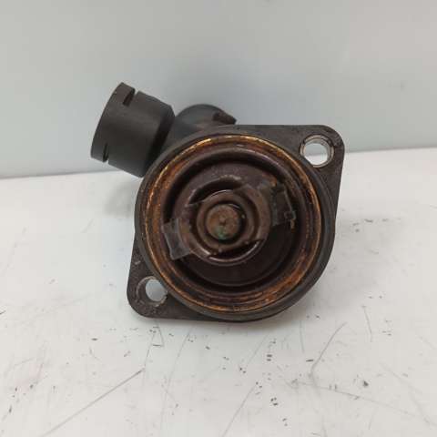 03G121121D VAG Tapa de termostato  comprar en Oviedo