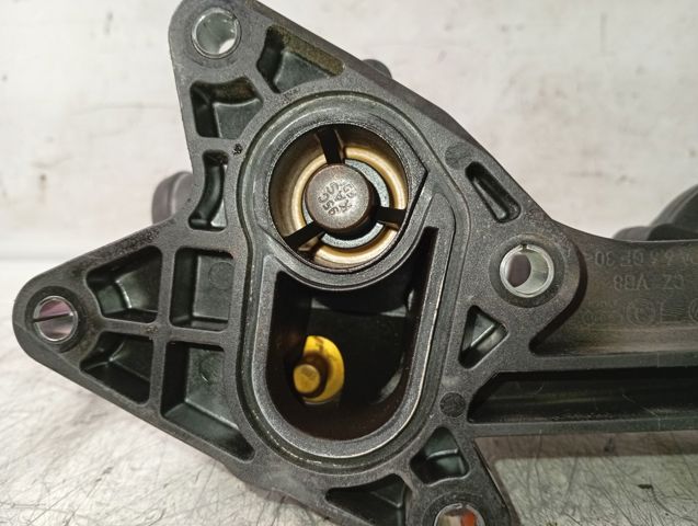 VAG 03G121121D Tapa de termostato  en stock Valencia