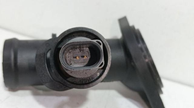 03G121121D VAG Tapa de termostato  disponible Ourense