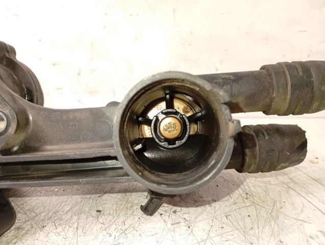 03G121121D VAG Tapa de termostato  comprar en Lleida