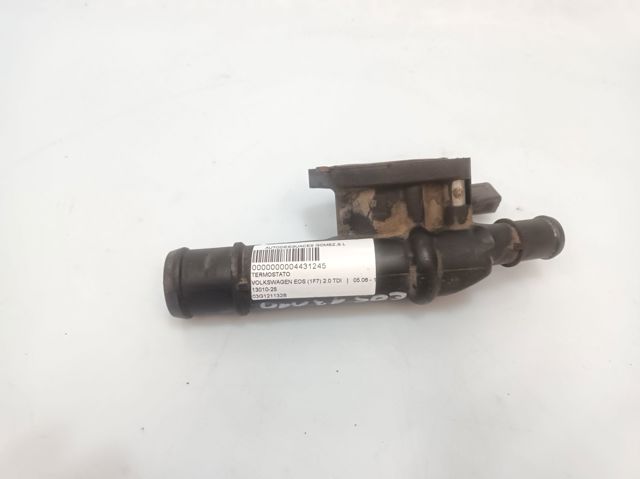 VAG 03G121132B Brida del sistema de refrigeración (triple unión)  comprar en Ponferrada