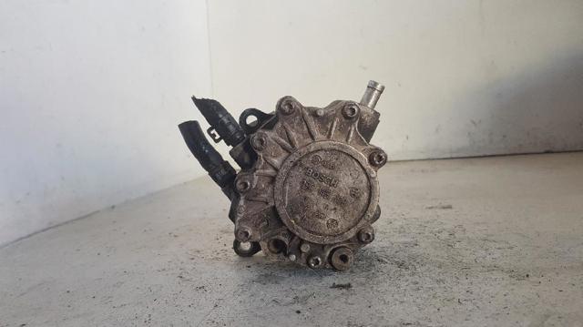 03G145209 VAG Bomba tándem de combustible comprar Madrid