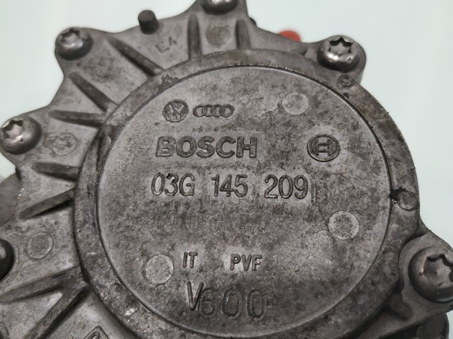 03G145209D Bomba tándem de combustible  disponible Málaga
