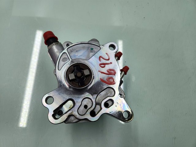 03G145209D VAG Bomba tándem de combustible  comprar en Jaén