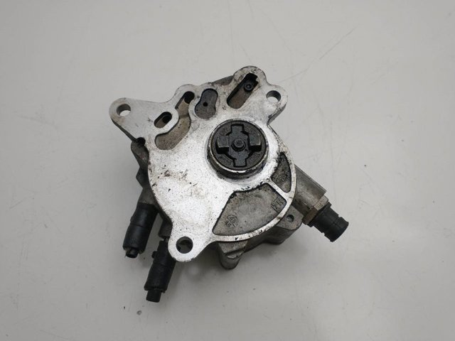 VAG 03G145209D Bomba tándem de combustible  disponible España