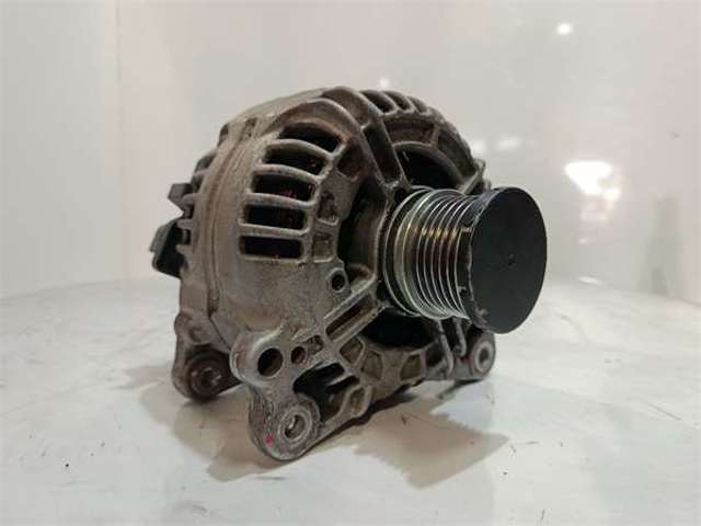 VAG 03G903016E Alternador  disponible Valladolid