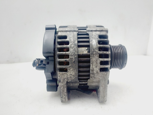 VAG 03G903023 Alternador  en stock Salamanca