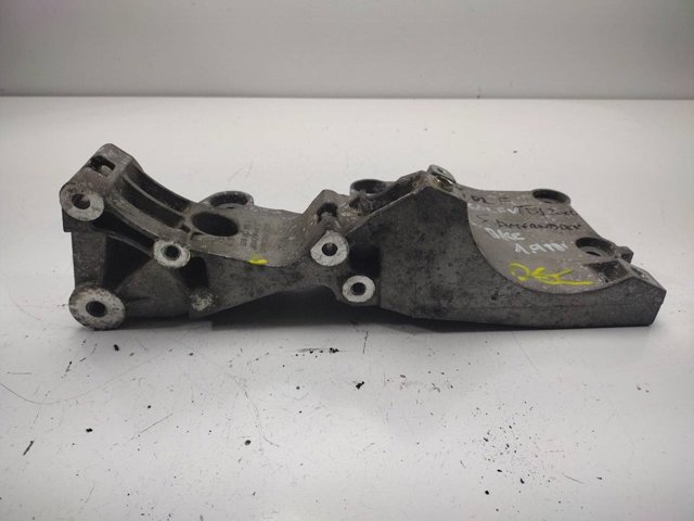 03G903143A VAG Soporte del alternador  disponible Alicante
