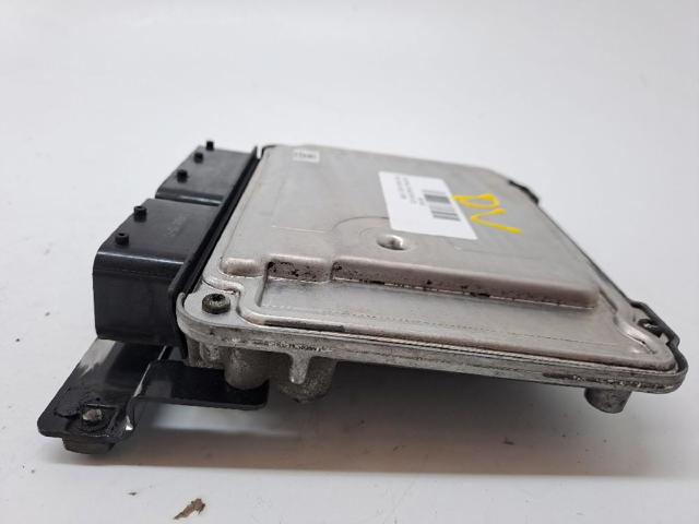 VAG 03G906013K Unidad de control del motor (ECU)  disponible Valladolid