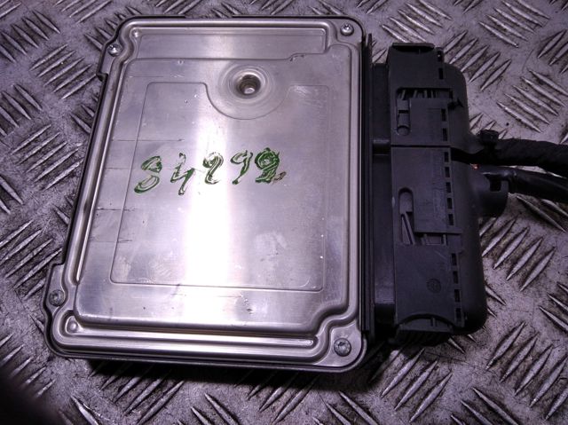 VAG 03G906021LL ECU  en stock Terrassa