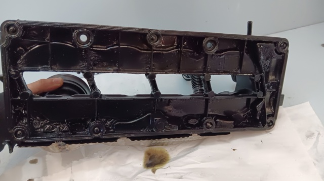 03L103469 Tapa de balancines  en stock Sabadell