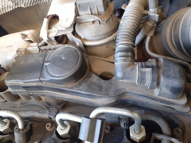 VAG 03L103469 Tapa de balancines  disponible Valladolid