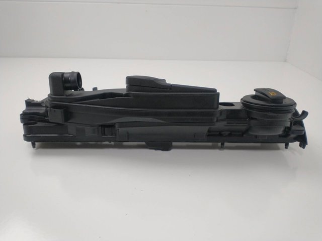 03L103469L VAG Tapa de balancines  disponible Ourense