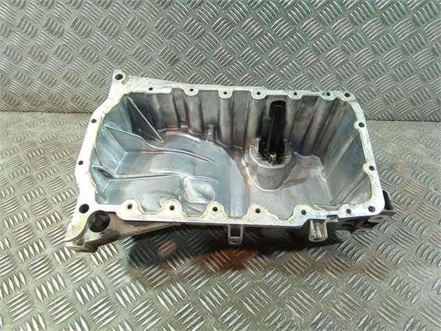 Cárter de aceite del motor 03L103603D VAG