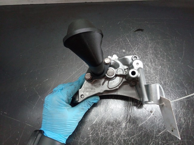 03L115105C VAG Bomba de aceite  comprar en Oviedo