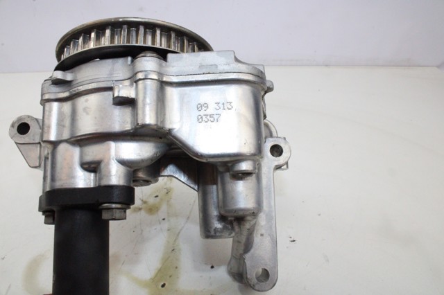 VAG 03L115105C Bomba De Aceite  en stock Terrassa