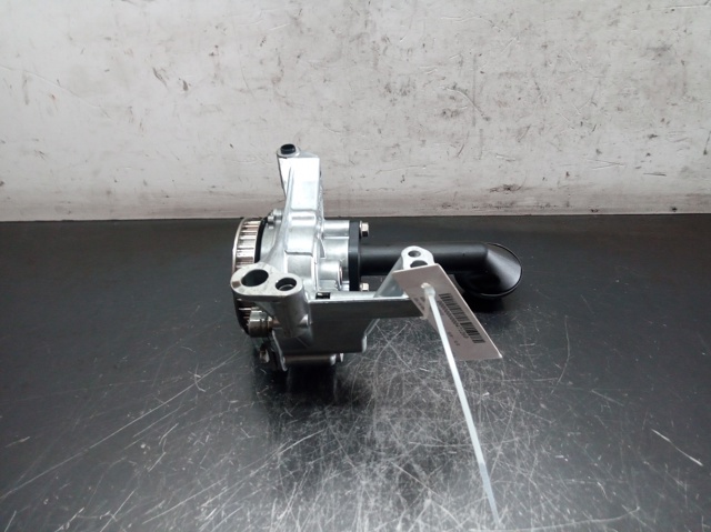03L115105C VAG Bomba de aceite  disponible Vigo