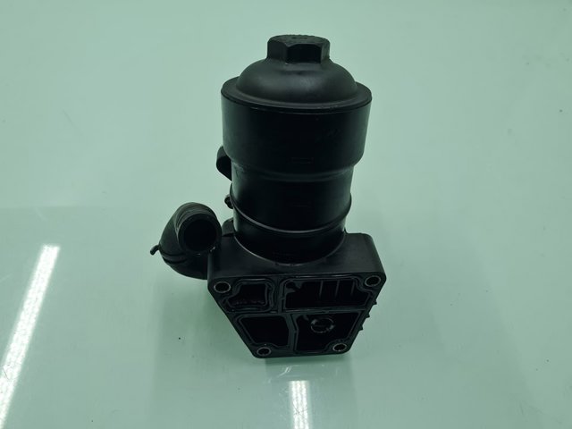 VAG 03L115389C Portafiltro de aceite  disponible Lugo