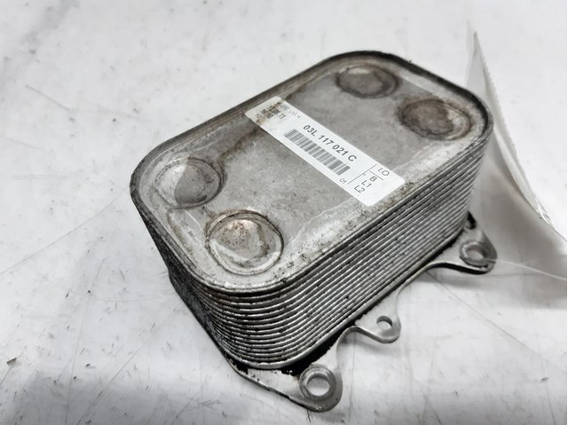 Enfriador aceite motor para skoda octavia ii 1.6 tdi cayc 03L117021C