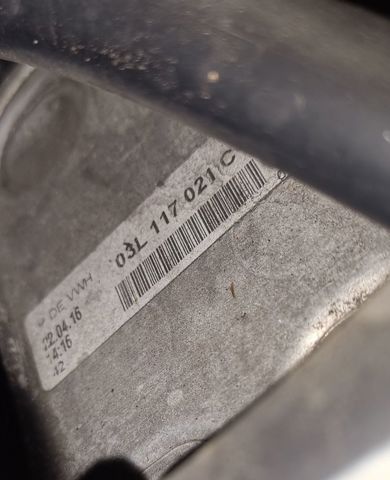 03L117021C Radiador de aceite debajo del filtro  en stock Sabadell