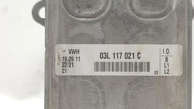 VAG 03L117021C Radiador de aceite debajo del filtro comprar Tarragona