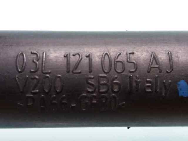 Manguera (conducto) del sistema de refrigeración Volkswagen Passat 362