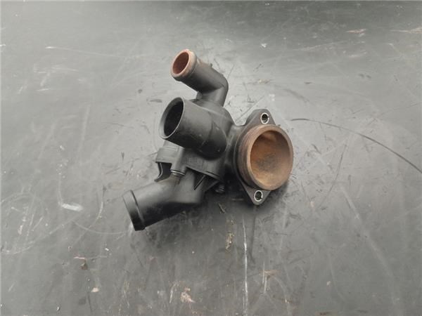VAG 03L121111R Carcasa del termostato  disponible Valladolid