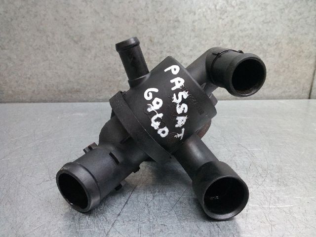 VAG 03L121111S Caja de termostato comprar Pamplona
