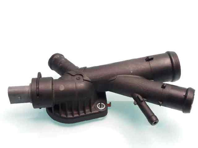03L121131AA Brida del sistema de refrigeración (triple unión) comprar Girona