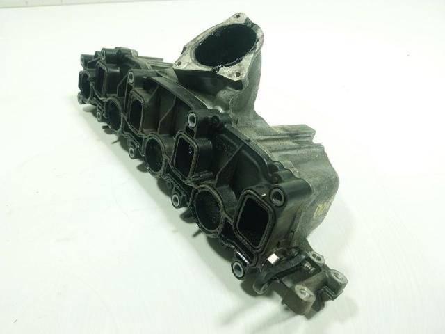 03L129711E VAG Colector de admisión  en stock Huelva