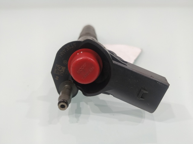 03L130277 Inyector de combustible  disponible Málaga