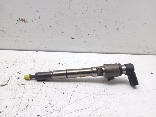 03L130277B Inyector de combustible  disponible Utrera
