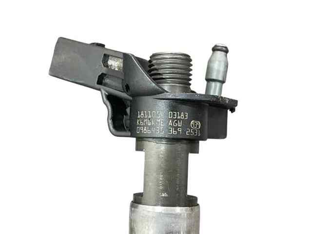 Inyector de combustible 03L130277C VAG